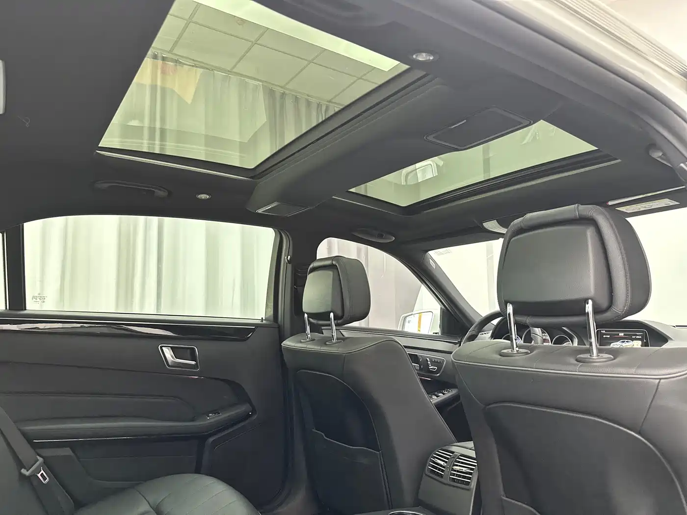 Mercedes-Benz E-Class 2015 Facelift E 260 L Sport фото 30