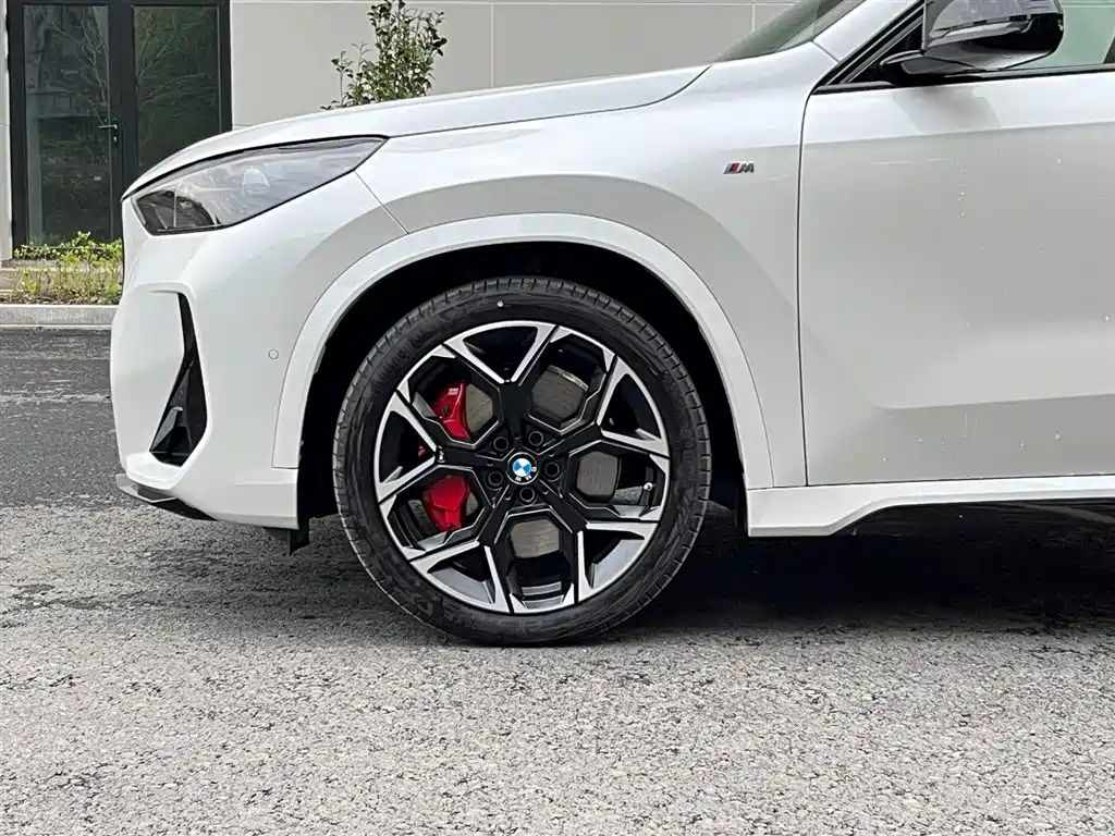 BMW X1 M35Li 2024 M35Li фото 5