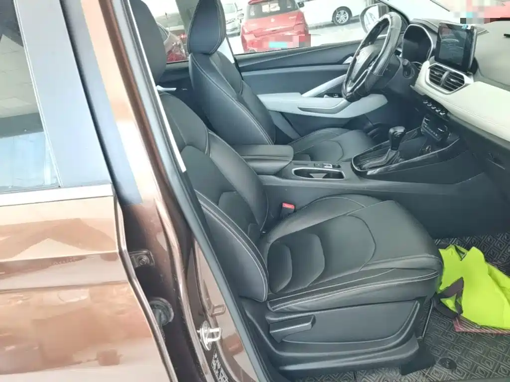 Baojun 530 2019 2018 Model 1.5T DCT Flagship (China V)