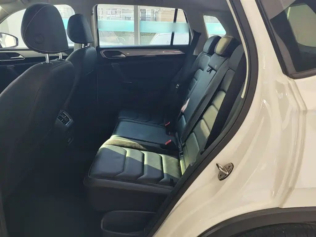 Volkswagen Tayron 2019 Expedition 280TSI 2WD Luxury (China VI) фото 17