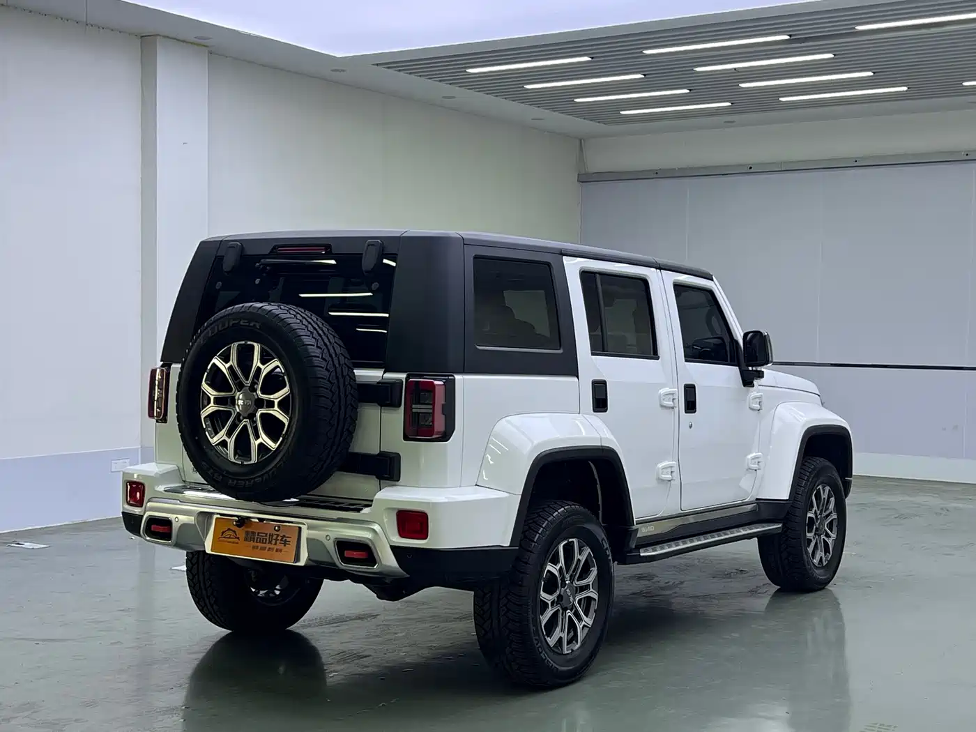 BAIC ORV Beijing Offroad BJ40 2024 2.0T Urban Hunter Glory Edition фото 4