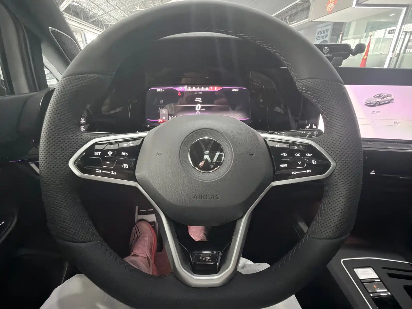 Фото 7 - Volkswagen Golf