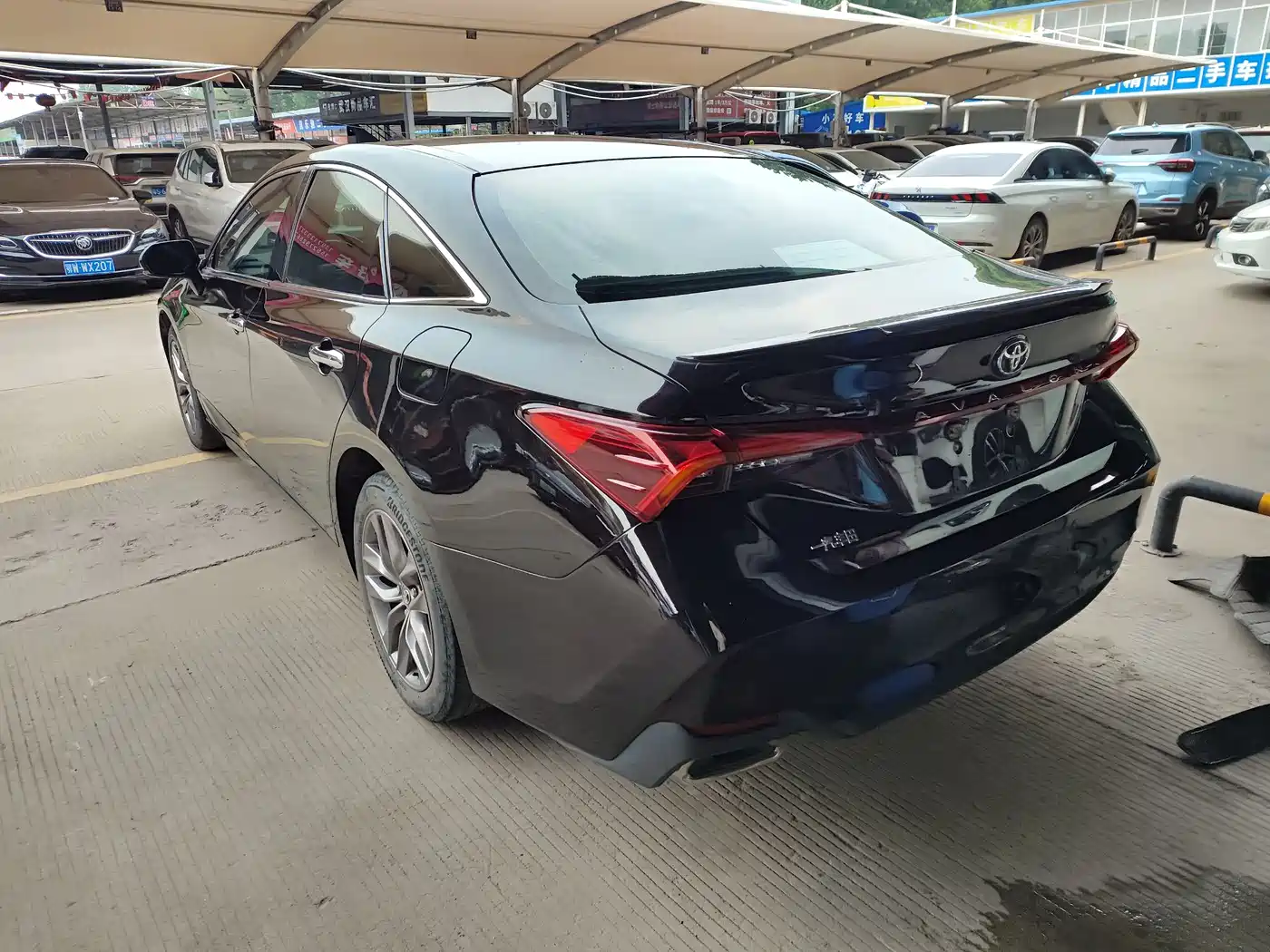 Toyota Avalon 2021 2.5L Luxury Edition фото 13