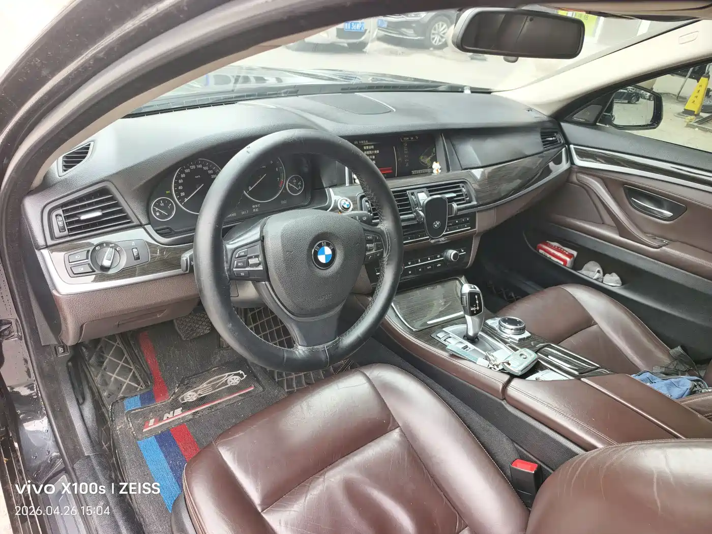 BMW 5 Series 2014 525Li Luxury Design Package фото 6