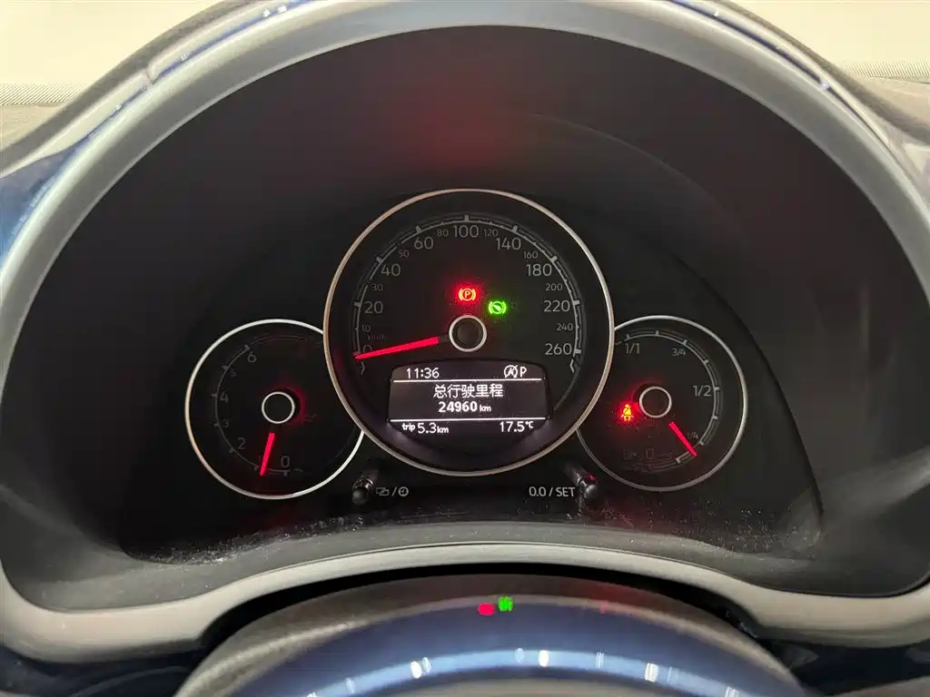 Volkswagen Beetle 2018 180TSI Easy Joy Edition фото 10