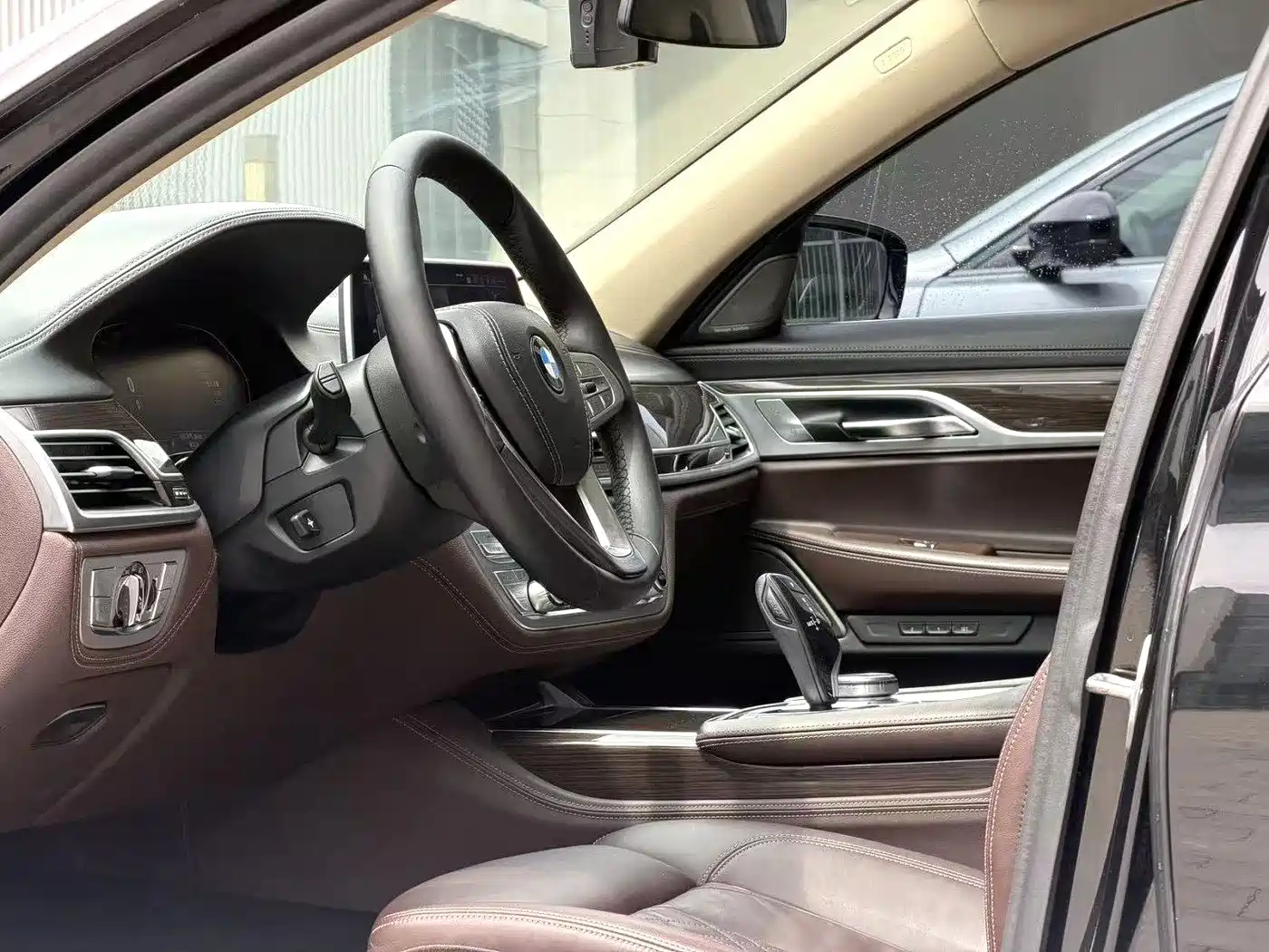 BMW 7 Series 2019 730Li Luxury Package фото 4