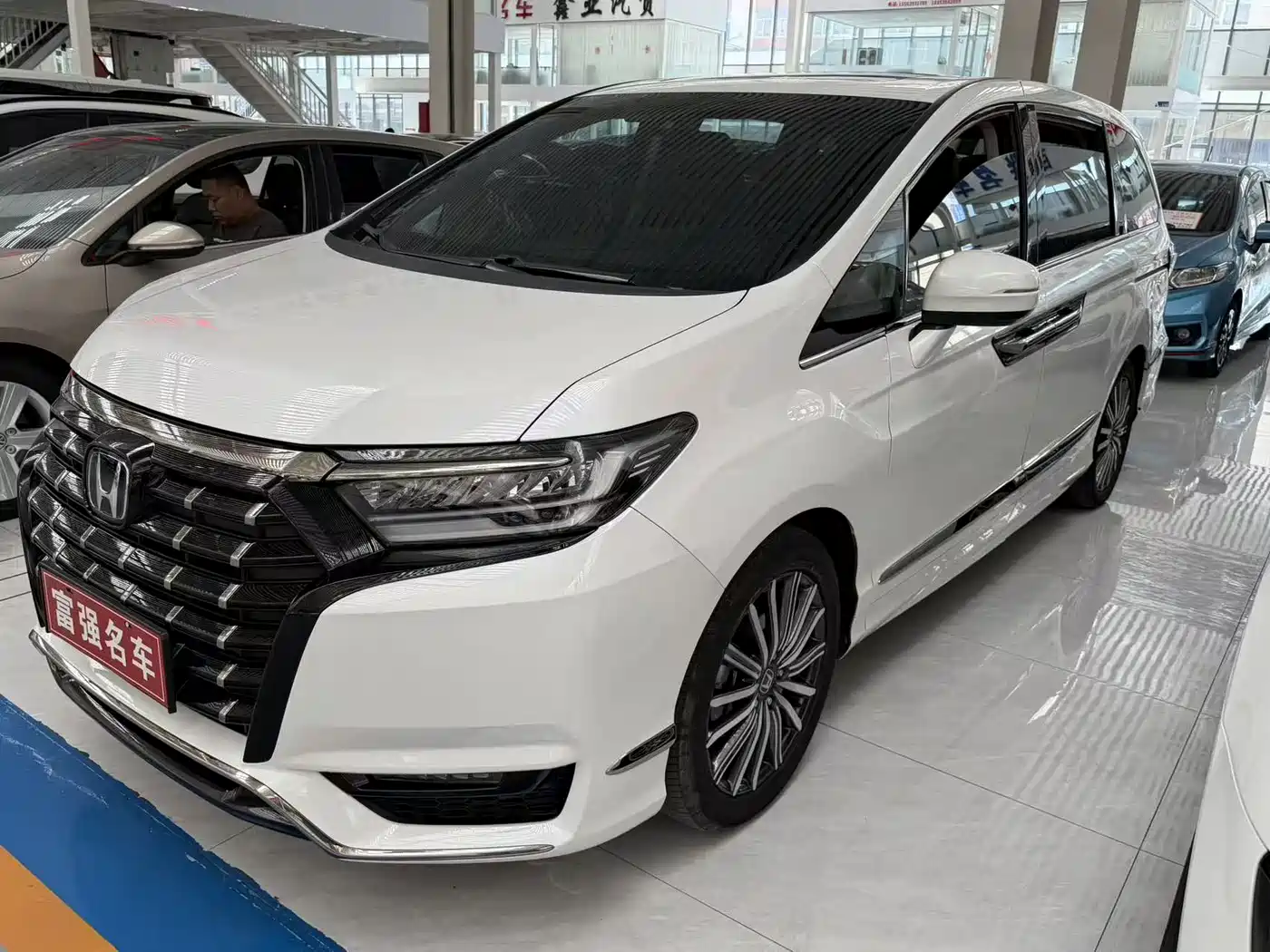 Honda Elysion 2022 2.0L e:HEV Luxury First Edition