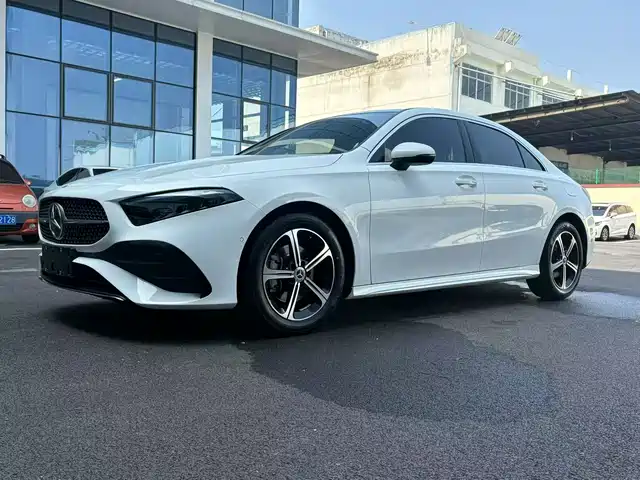 Mercedes-Benz A-Class 2023