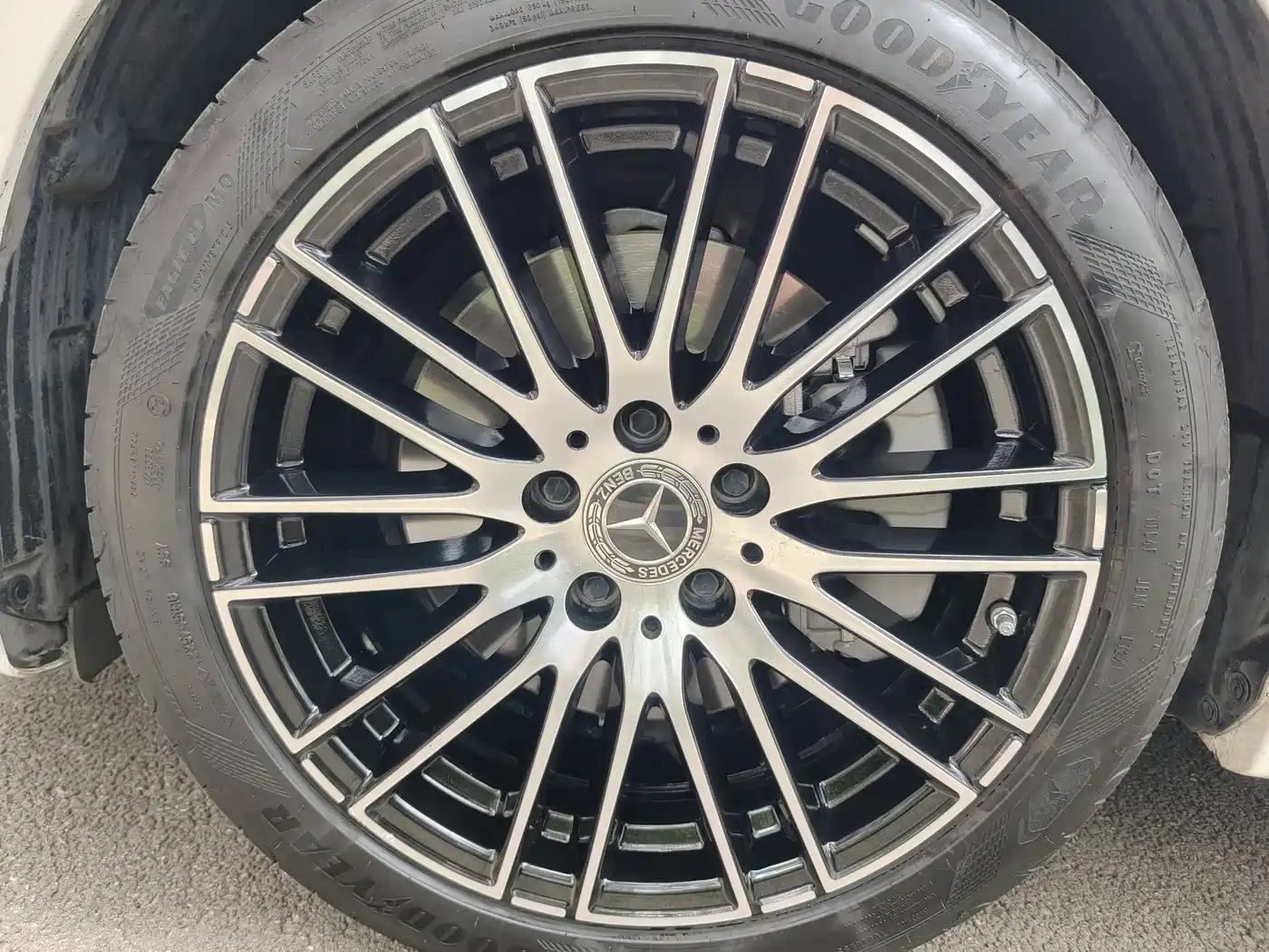Mercedes-Benz C-Class 2024 C 260 L Sport фото 14