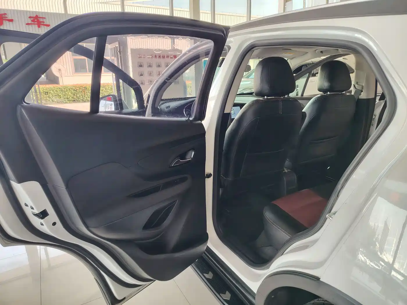 Buick Encore 2016 18T Automatic 2WD Urban Leading фото 5