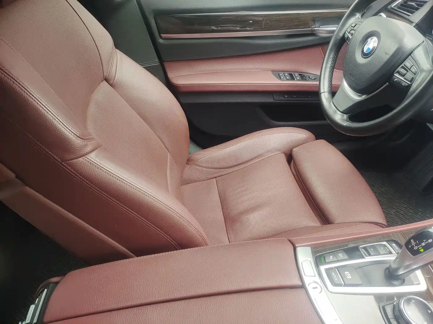 Фото 5 - BMW 7 Series