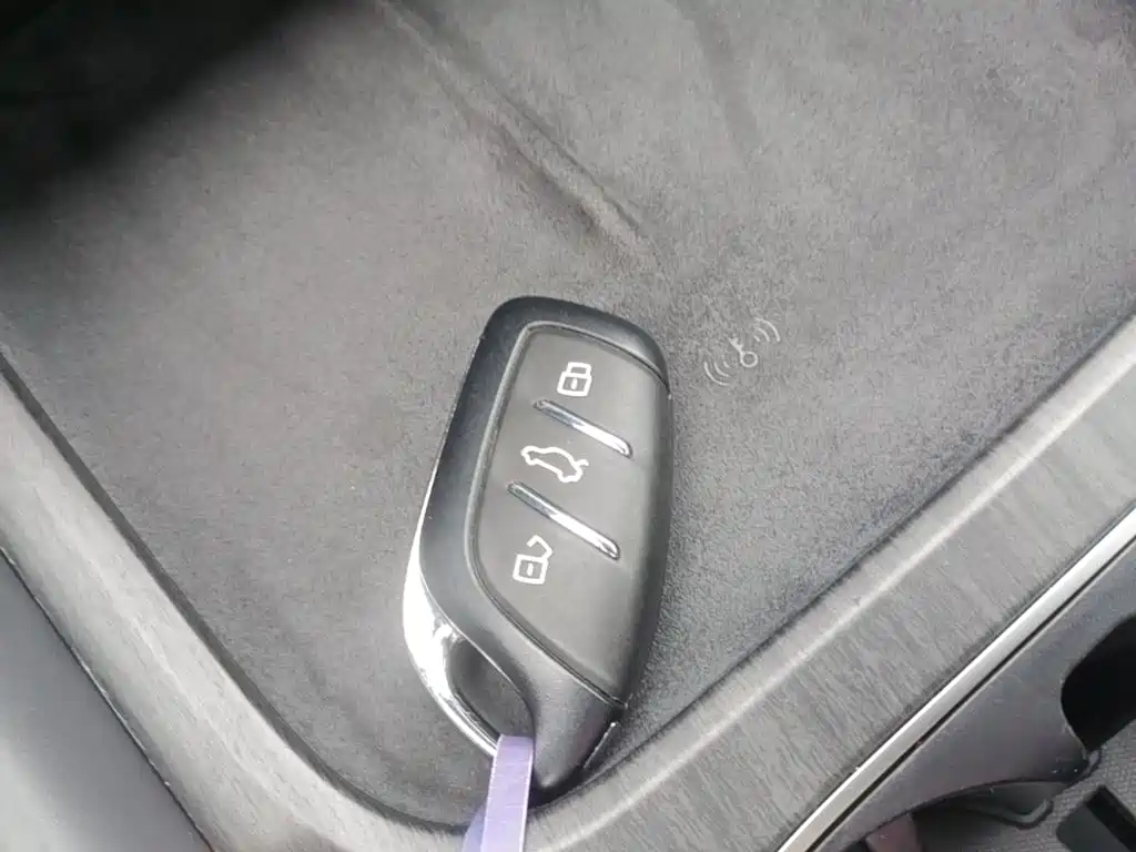 Roewe D7 2025 2023 DMH 125km Flagship Edition