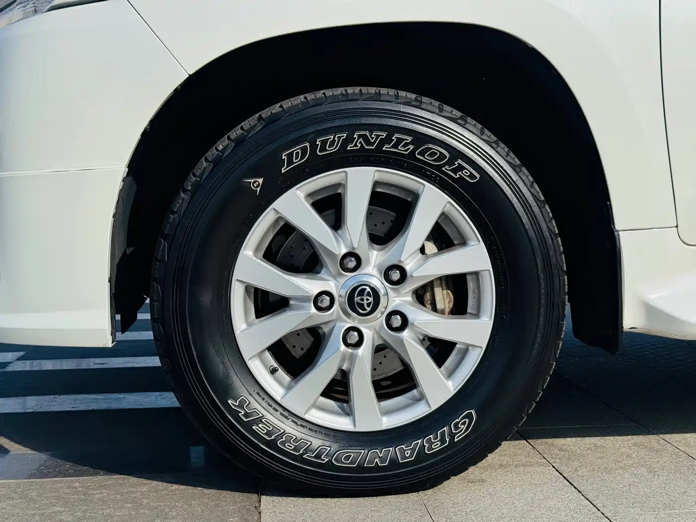Toyota Land Cruiser (Import) фото 6