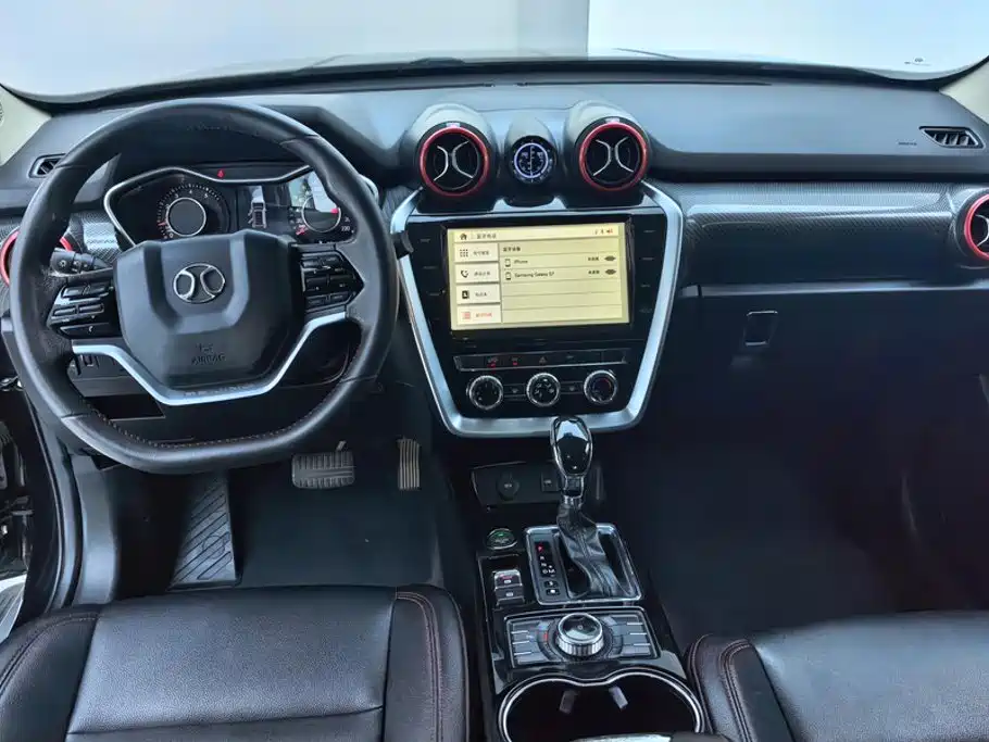 BAIC ORV Beijing Offroad BJ20 2017 2016 1.5T CVT Luxury