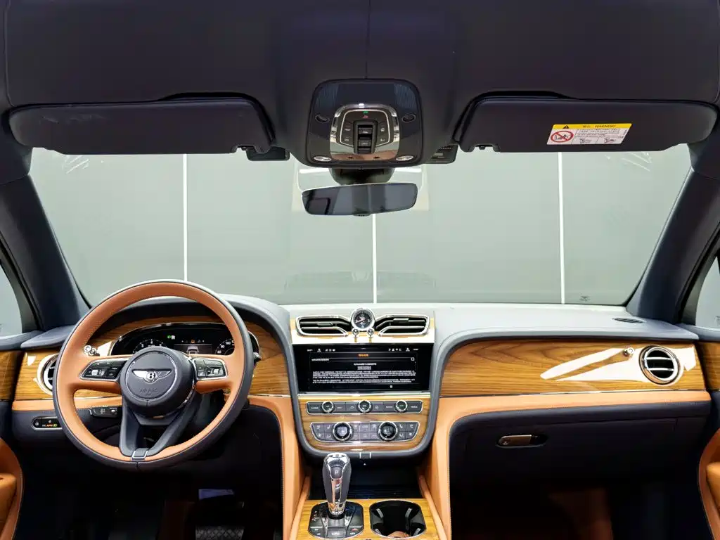Bentley Bentayga 2025 2024 4.0T V8 Long Wheelbase