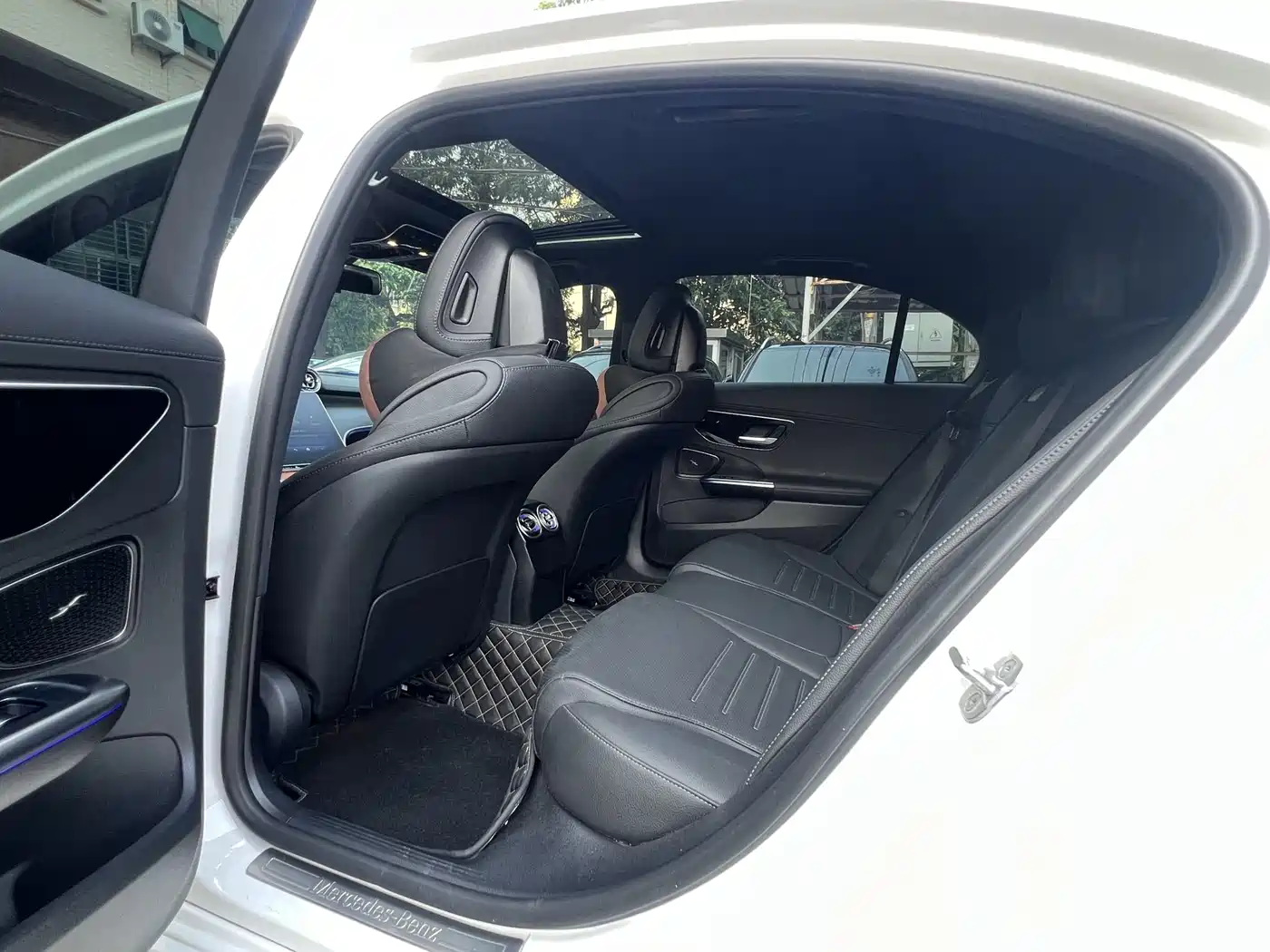 Mercedes-Benz C-Class 2025 C 200 L Sport Edition фото 7