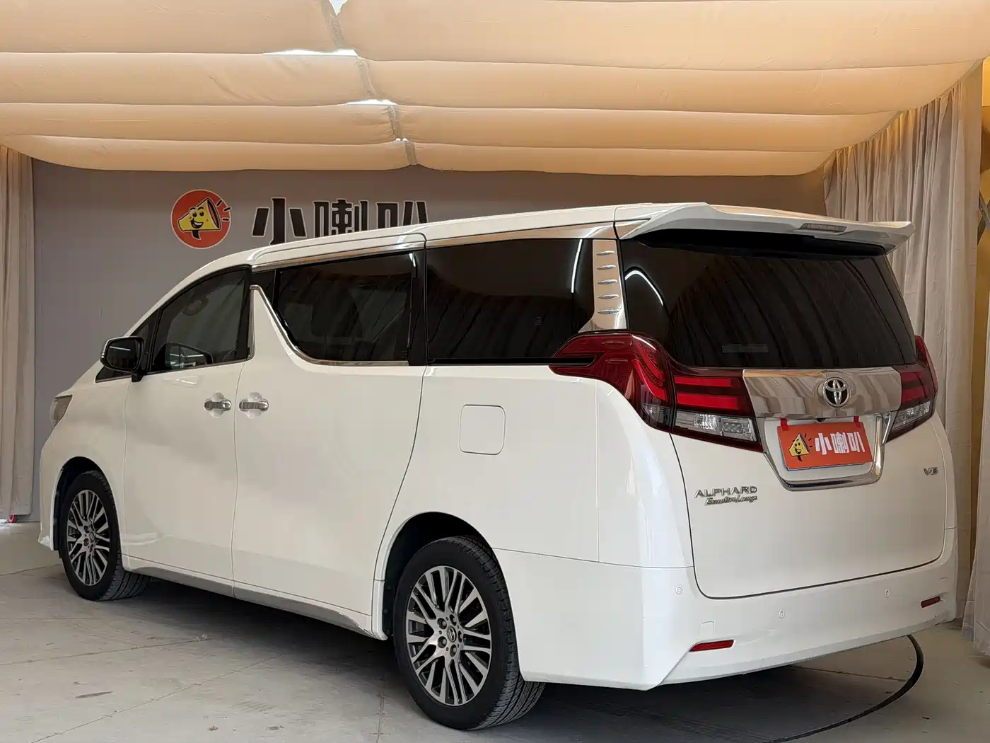 Toyota Alphard 2018 3.5L Luxury фото 25