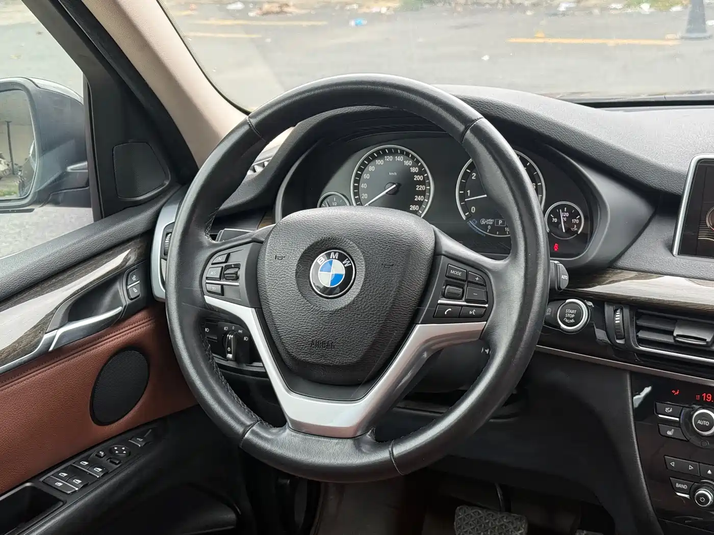 BMW X5 (Import) 2014 xDrive35i Leading фото 10