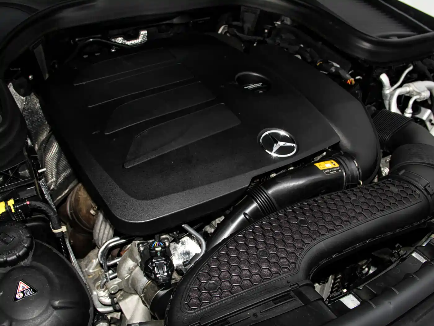Mercedes-Benz GLC 2022 Model GLC 300 L 4MATIC Dynamic Edition фото 21