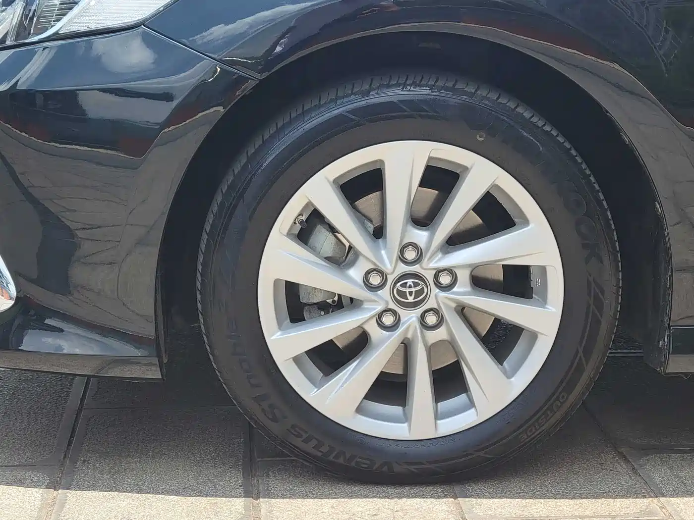 Toyota Camry 2023 2.0G Luxury Edition фото 18