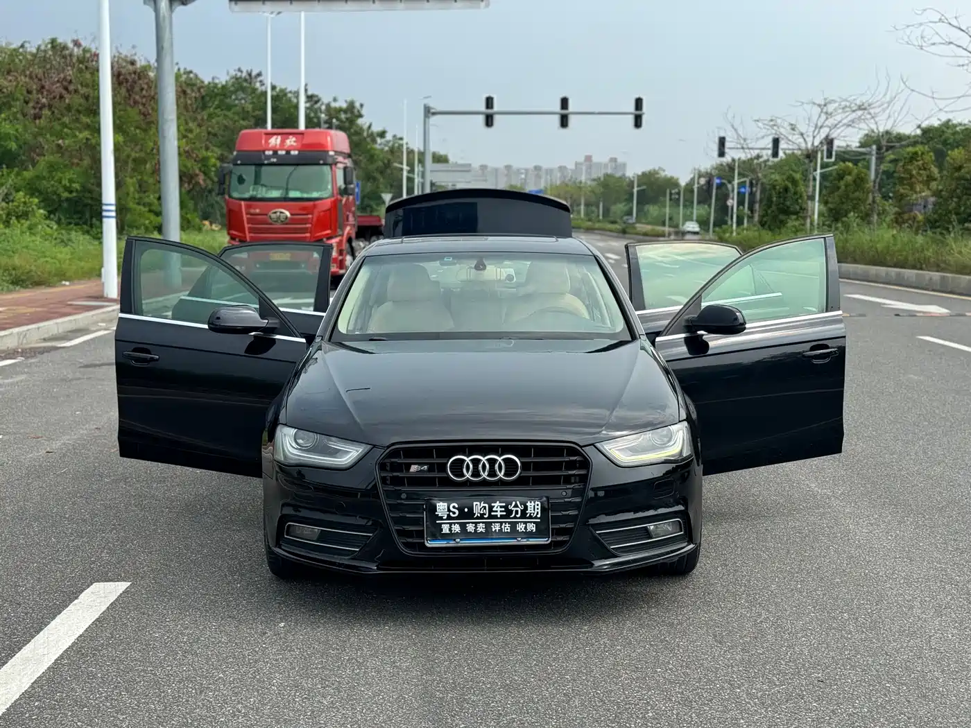 Audi A4L 2013 35 TFSI Automatic Standard фото 23