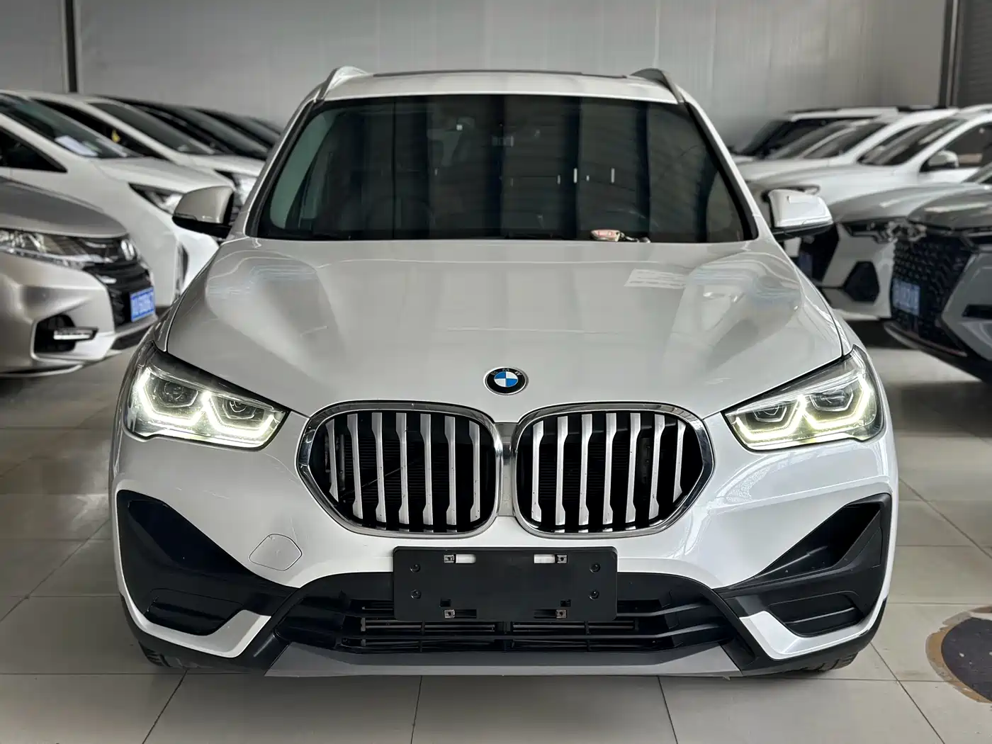 BMW X1 2021 sDrive20Li Fashion фото 2