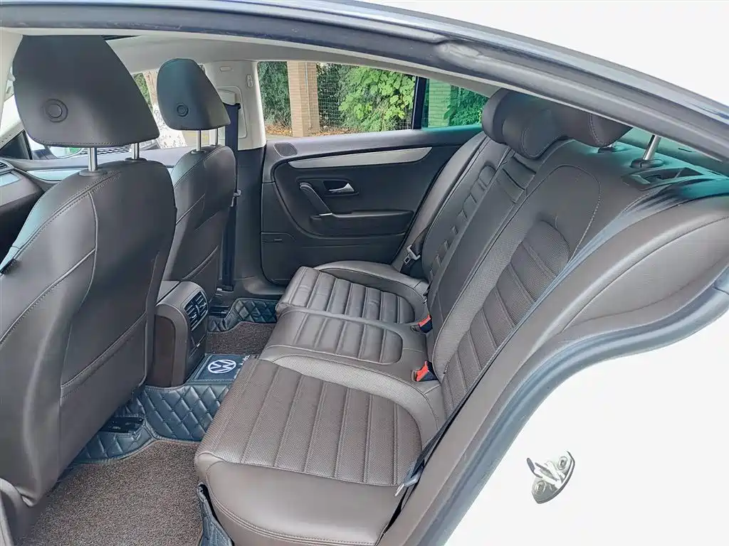 Volkswagen FAW-Volkswagen CC 2016 Model 1.8TSI Luxury фото 8