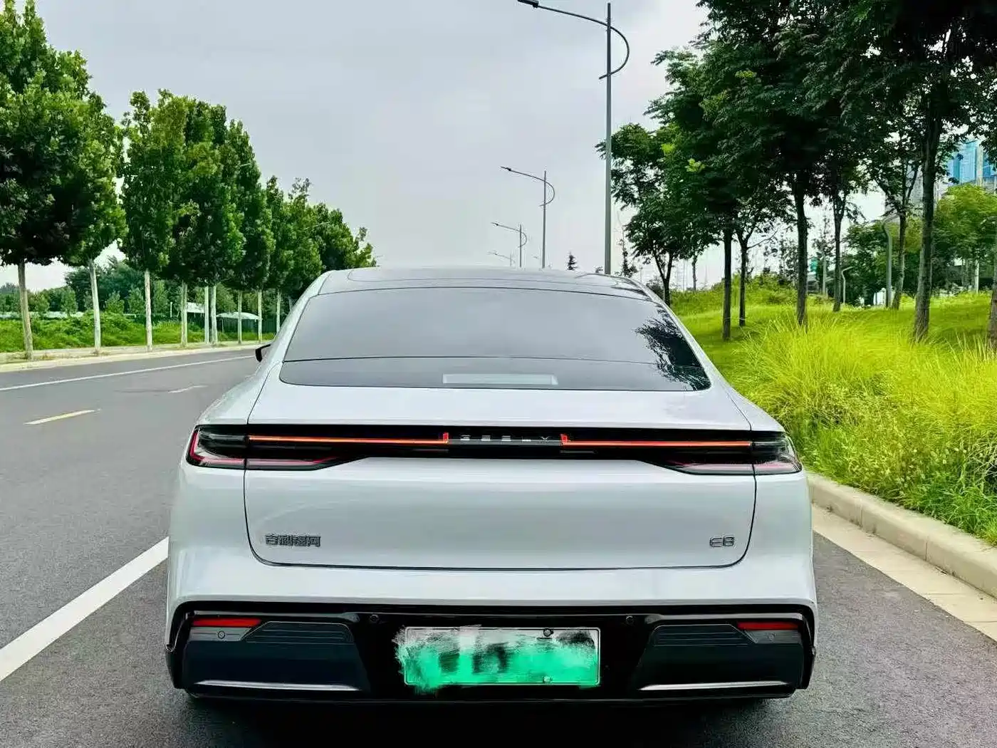 Geely Galaxy Galaxy E8 2024 2024 665km RWD Starship Voyager Edition
