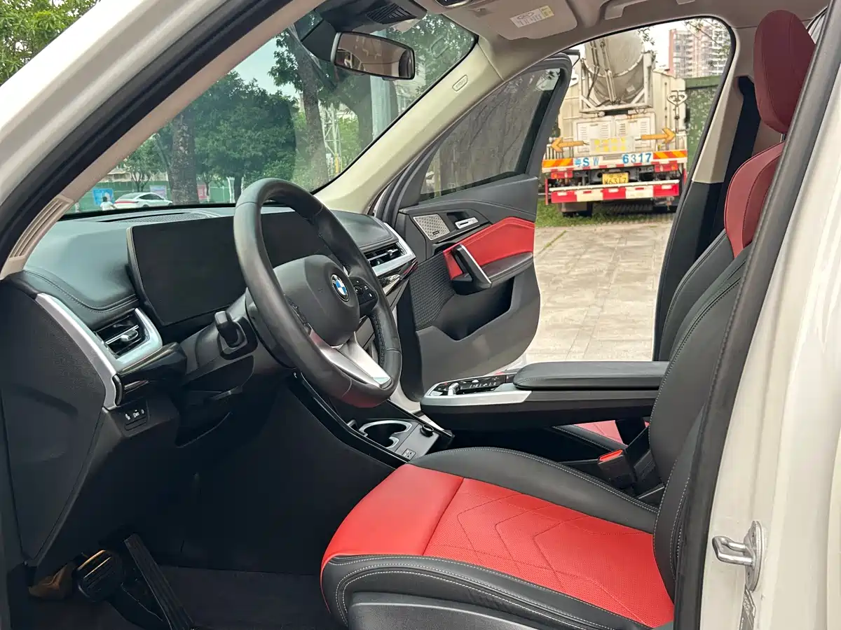 BMW X1 2024 sDrive25Li X Design Package фото 8