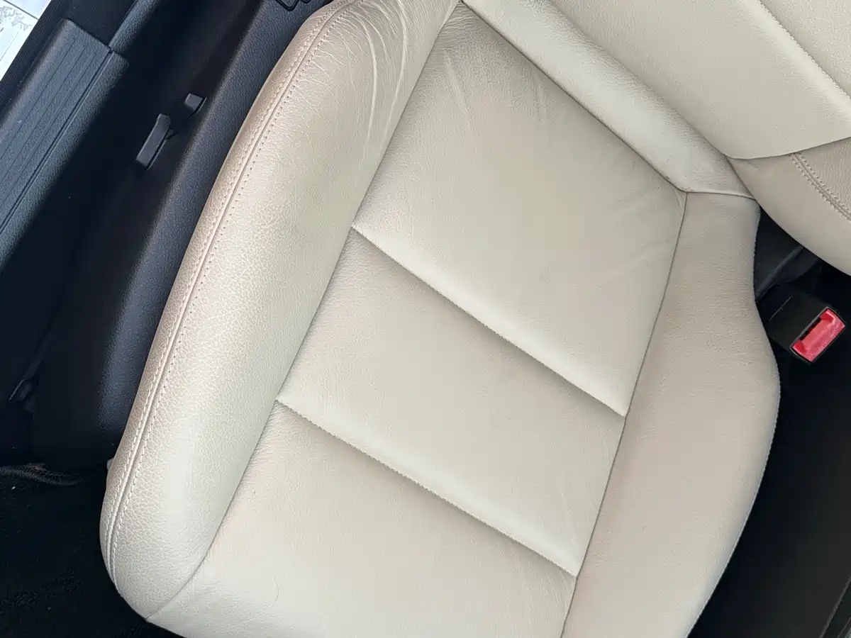 Mercedes-Benz C-Class 2011 C 200 CGI Fashion фото 14