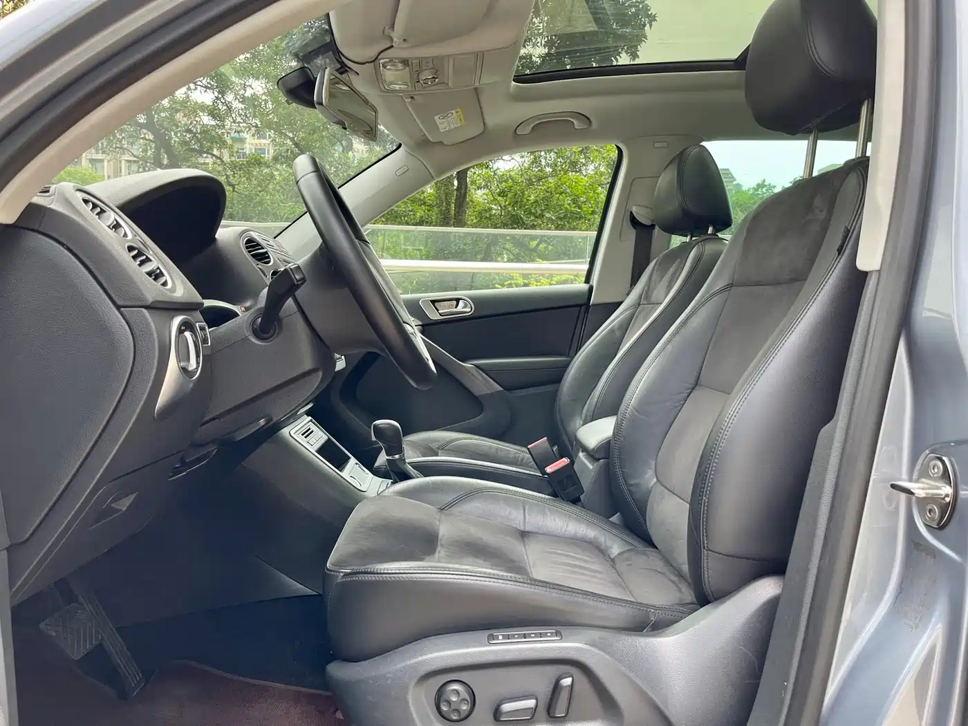 Volkswagen Tiguan 2012 2.0TSI Automatic 4WD Flagship Edition фото 9