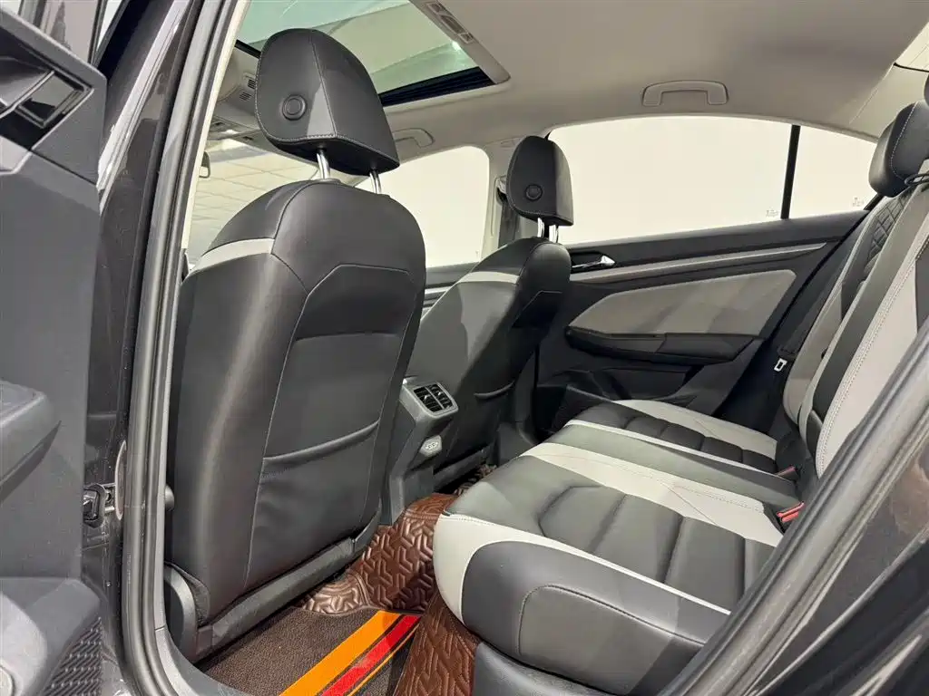 Volkswagen Bora 2023 280TSI DSG Prestige Edition фото 8