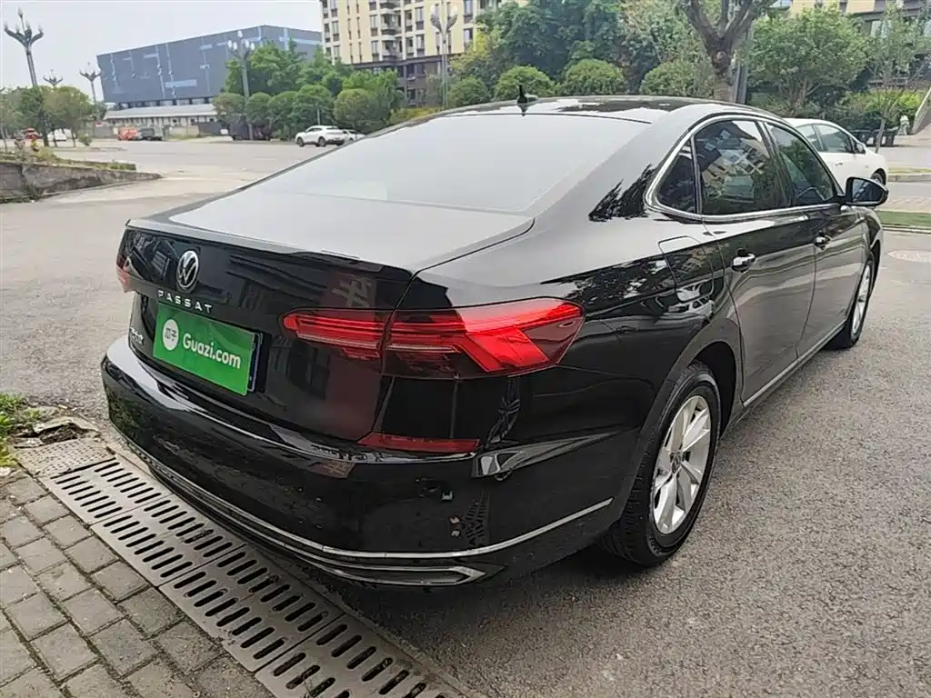 Volkswagen Passat 2021 Model 280TSI Business Edition фото 7