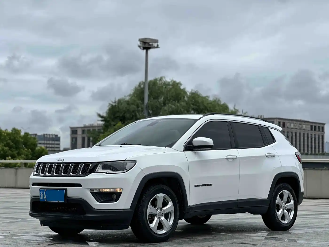 Photo 1 - Jeep Compass