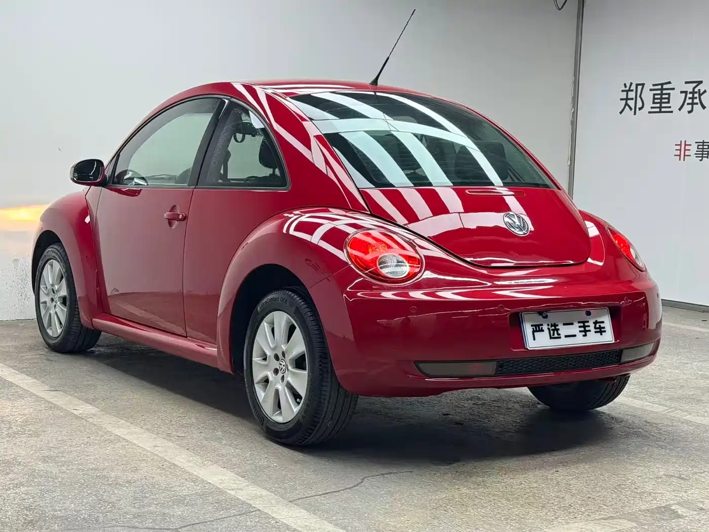 Volkswagen Beetle 2010 Model 1.6 AT фото 8