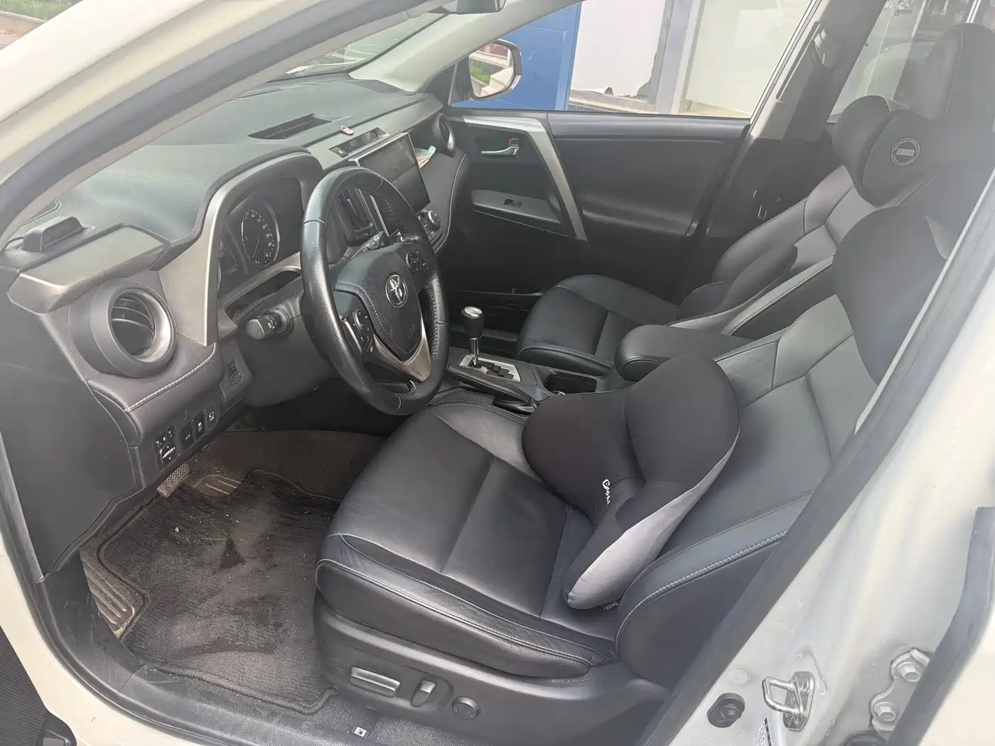 Toyota RAV4 Rongfang 2016 2.0L CVT 2WD Smart (China V) фото 6