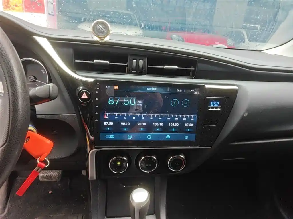 Toyota Corolla 2017 Facelift 1.2T S-CVT GL фото 13