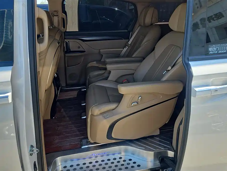 Buick GL8 2020 Model ES Landglory 653T Luxury фото 11