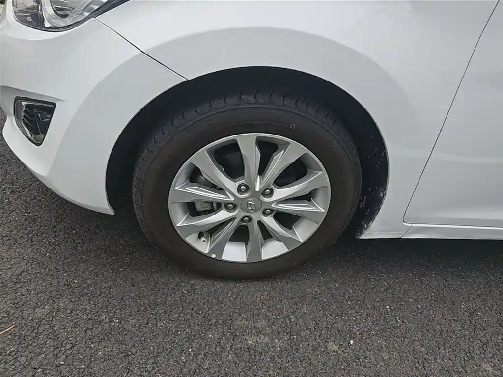 Hyundai Langdong 2016 1.6L Automatic Premium Edition фото 23