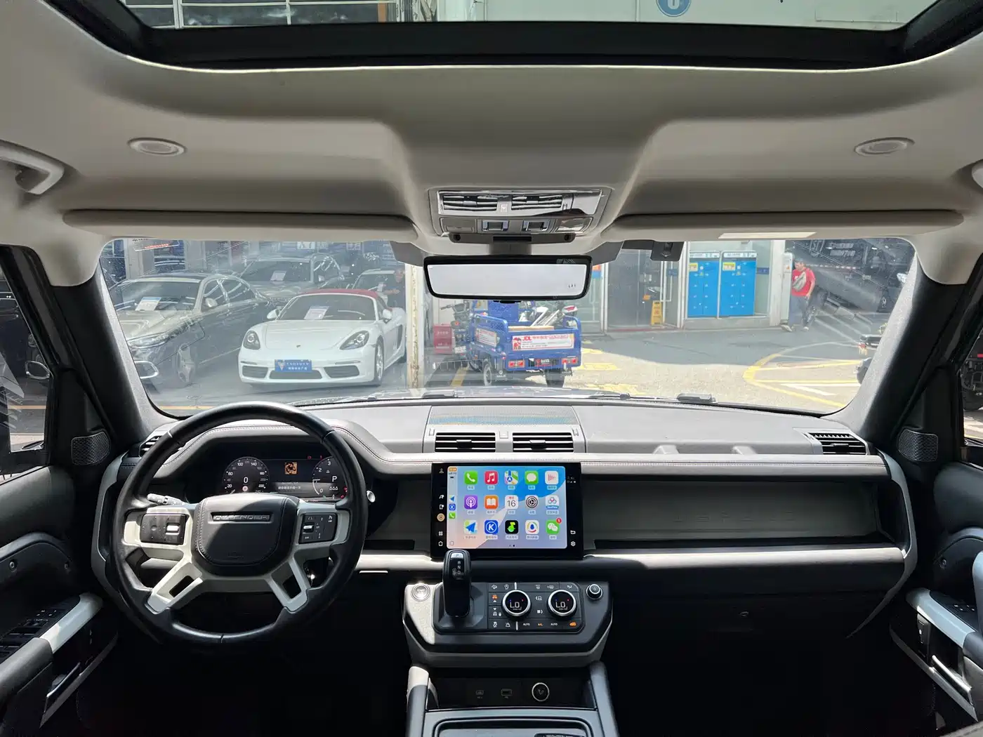 Фото 5 - Land Rover Defender