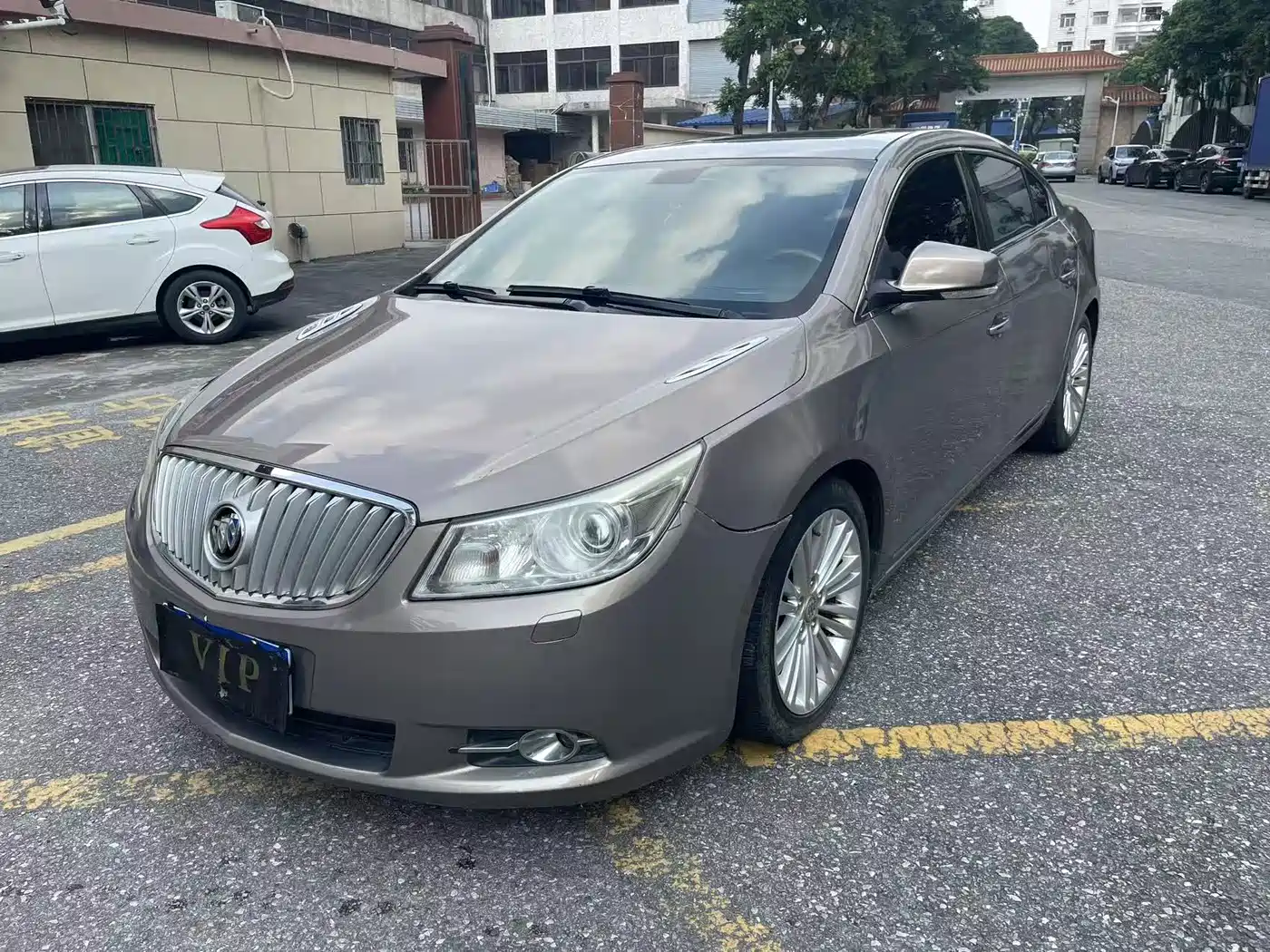 Buick LaCrosse 2011 2011 2.4L SIDI Elegance Edition