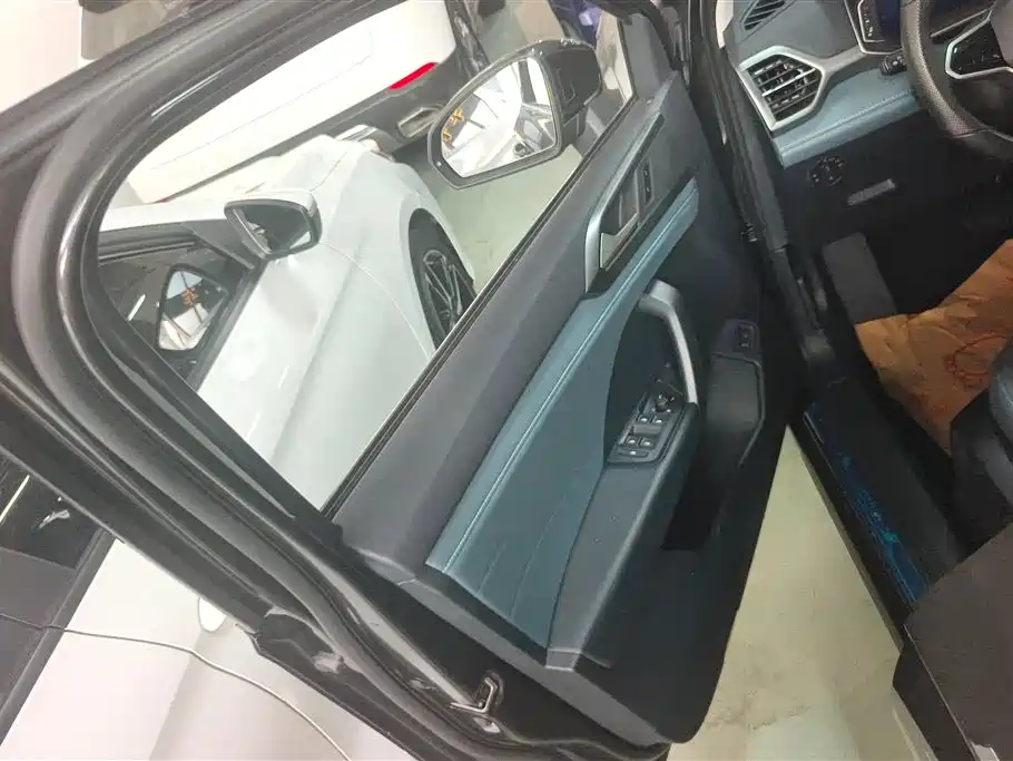 Volkswagen Tharu 2023 300TSI 2WD Full Moon Edition фото 7