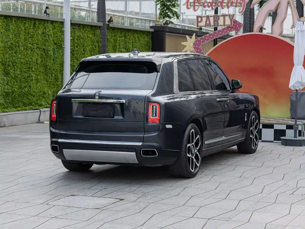 Rolls-Royce Cullinan 2019 2018 4-Seater Version