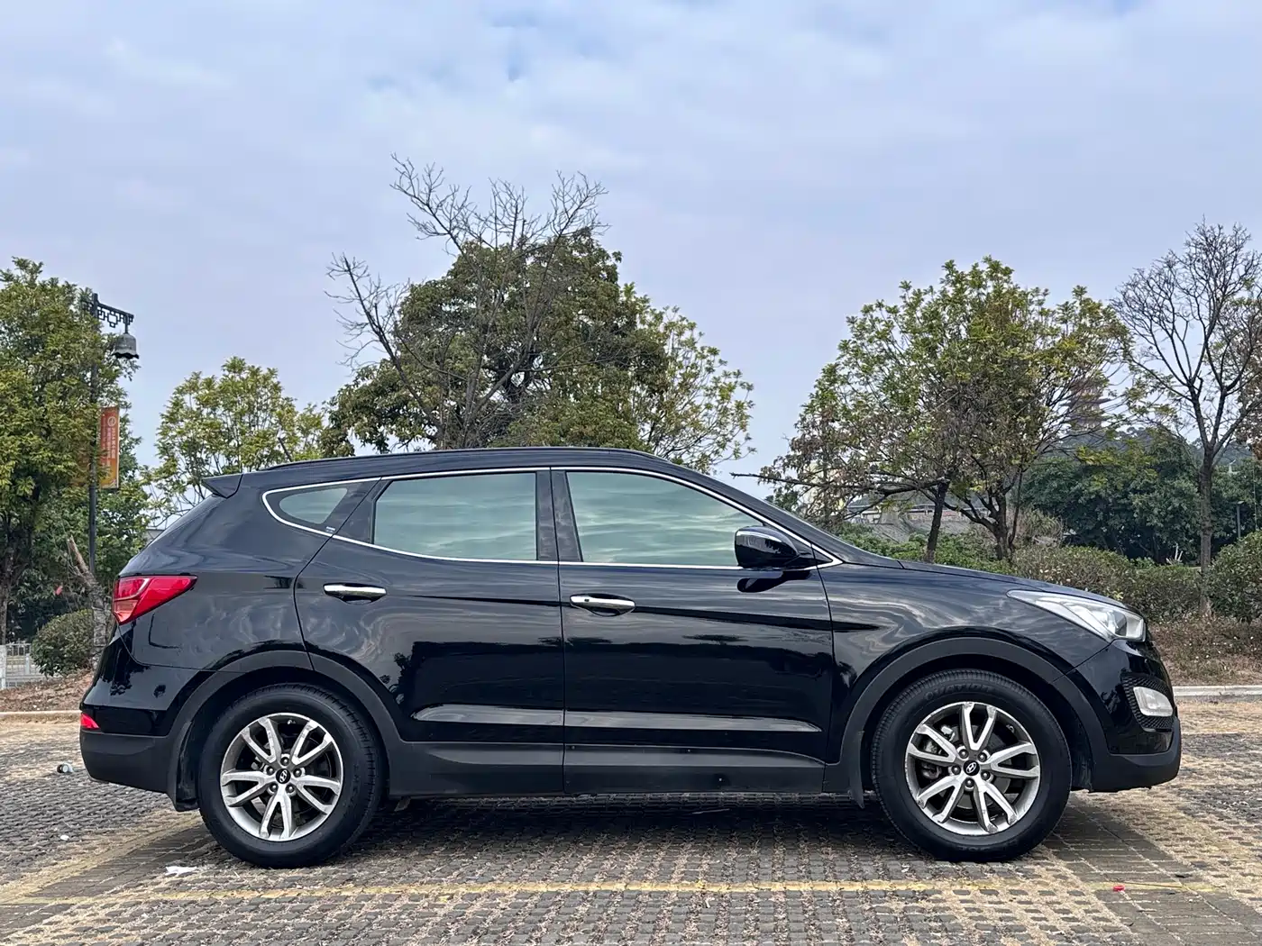 Hyundai Santa Fe 2013 Facelift 2.4L Automatic 4WD Premium фото 24
