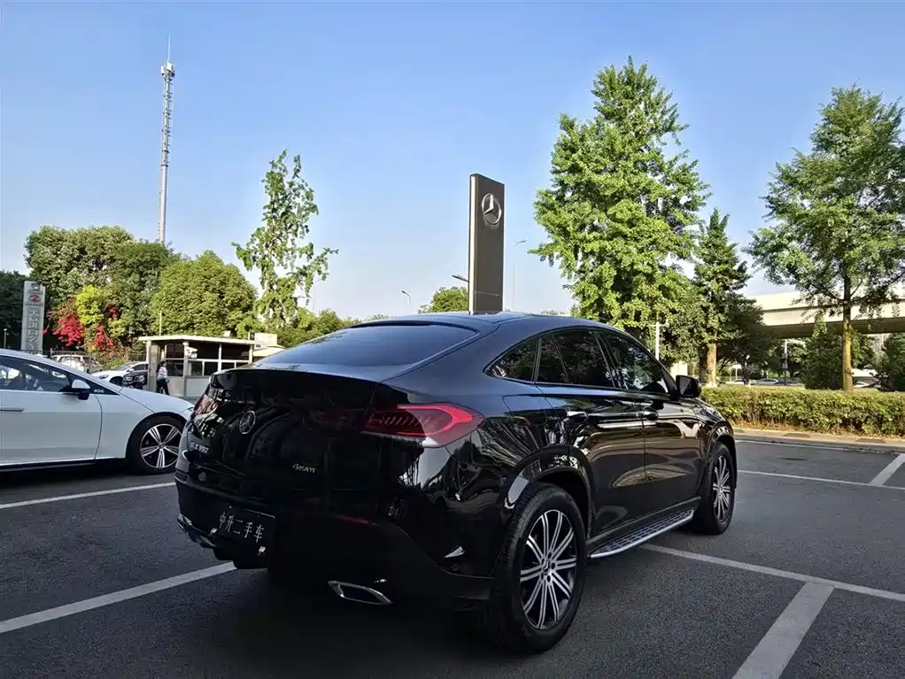 Mercedes-Benz GLE Coupe 2020 GLE 350 4MATIC Coupe SUV Luxury фото 8