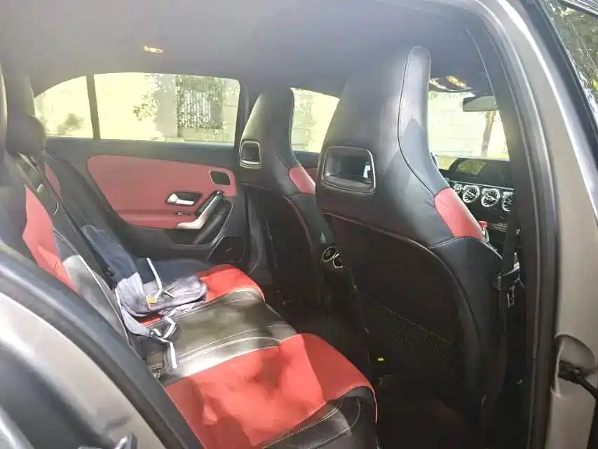 Mercedes-Benz A-Class AMG 2020 AMG A 35 L 4MATIC фото 3