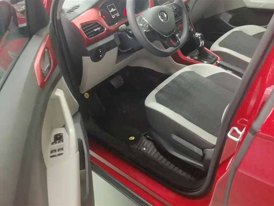 Volkswagen T-Cross 2020 280TSI DSG Comfort Edition фото 9