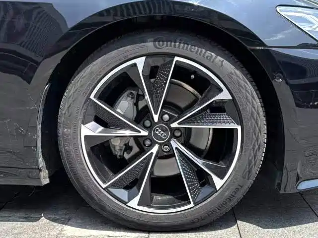 Audi A7 2021 45 TFSI Premium Selection фото 9