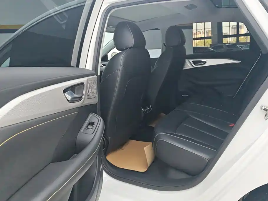 Roewe i6 MAX EV 2026 2023 EV 420 Sunroof Special Edition