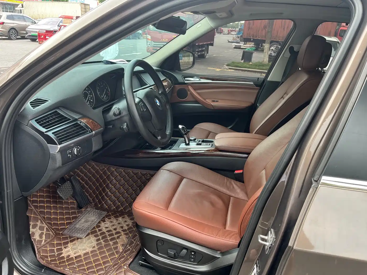 BMW X5 (Import) 2011 xDrive35i Leading Edition фото 8